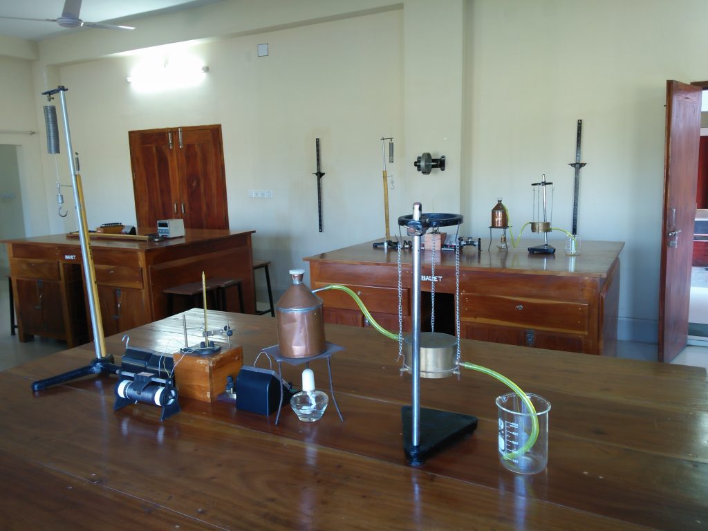 Physics Lab | Department of Physics